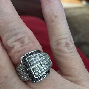 Sterling Silver Black and White Buckle Ring Size 7